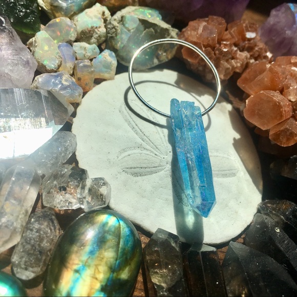 Blue Aura Quartz Crystal Silver Necklace Handmade - Picture 2 of 4